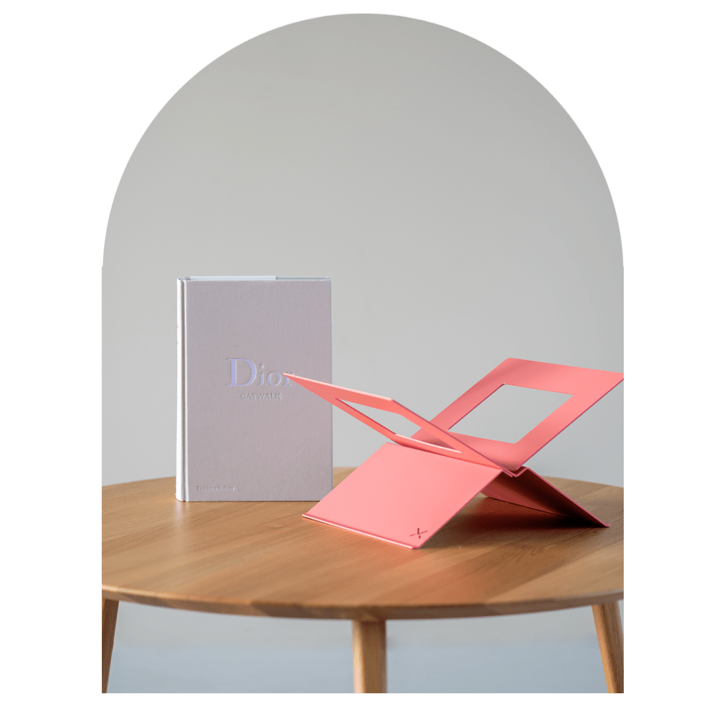 Giftset – Bookstand + Dior CATWALK book – Animeaux